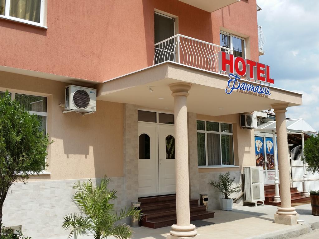 Hotel Fantasy Lyubimets Εξωτερικό φωτογραφία