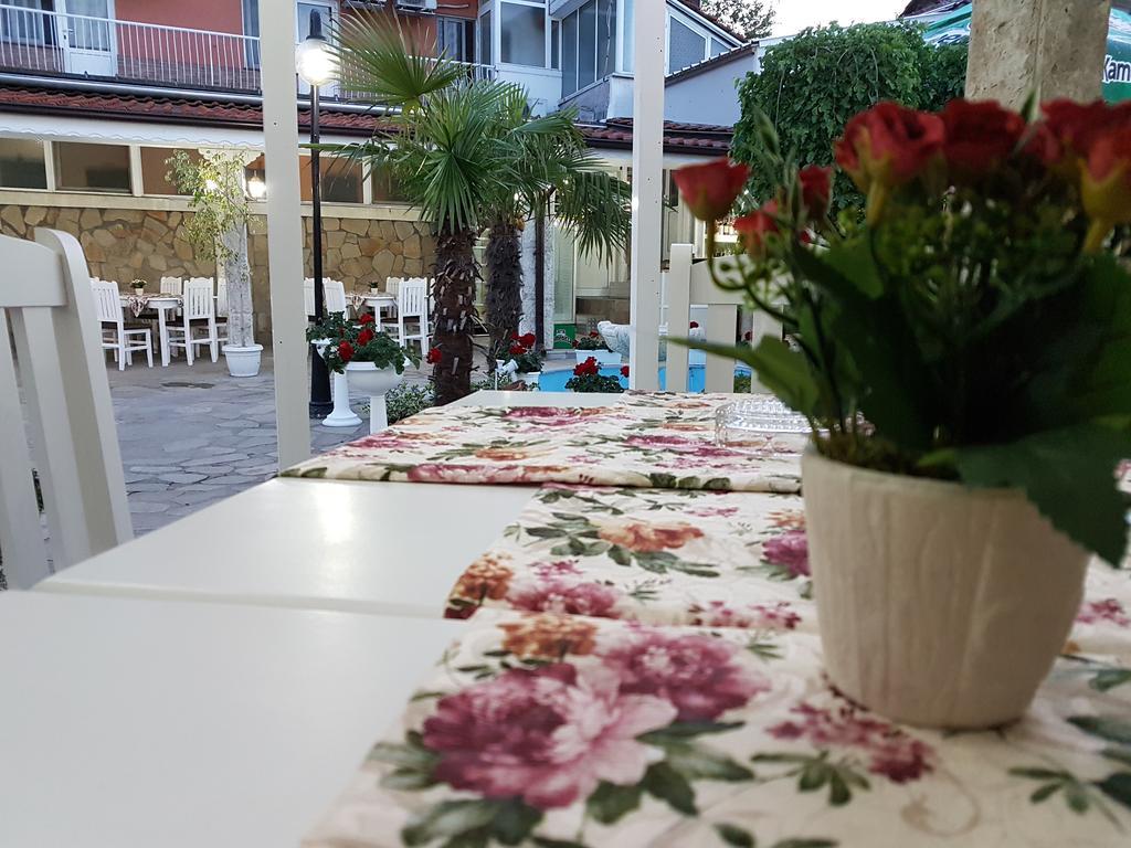 Hotel Fantasy Lyubimets Εξωτερικό φωτογραφία