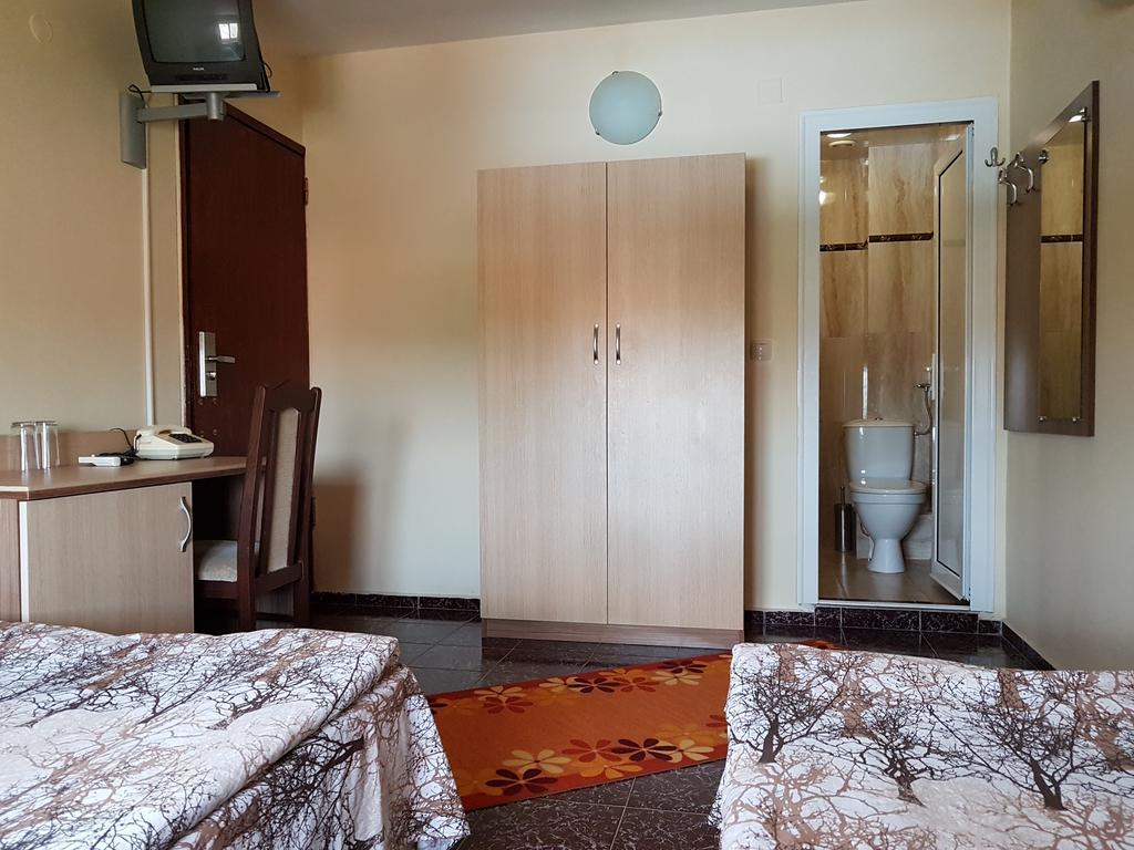 Hotel Fantasy Lyubimets Εξωτερικό φωτογραφία